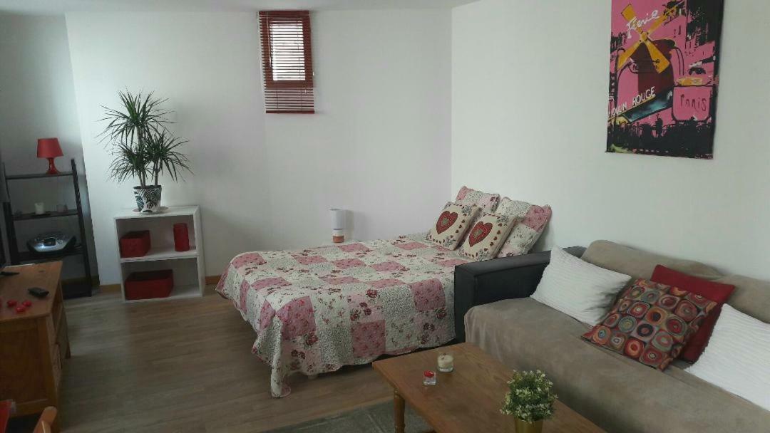 Studio Du Clocher Rigarda المظهر الخارجي الصورة